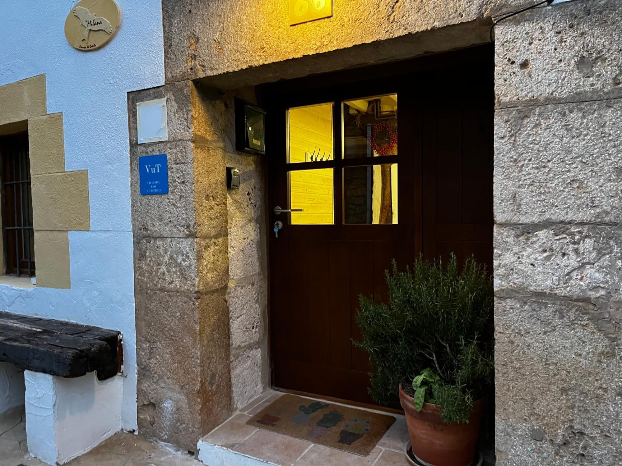 La Milana, Orbaneja Del Castillo Esterno foto