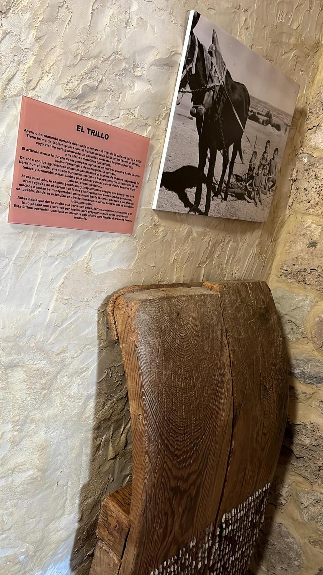 La Milana, Orbaneja Del Castillo Esterno foto