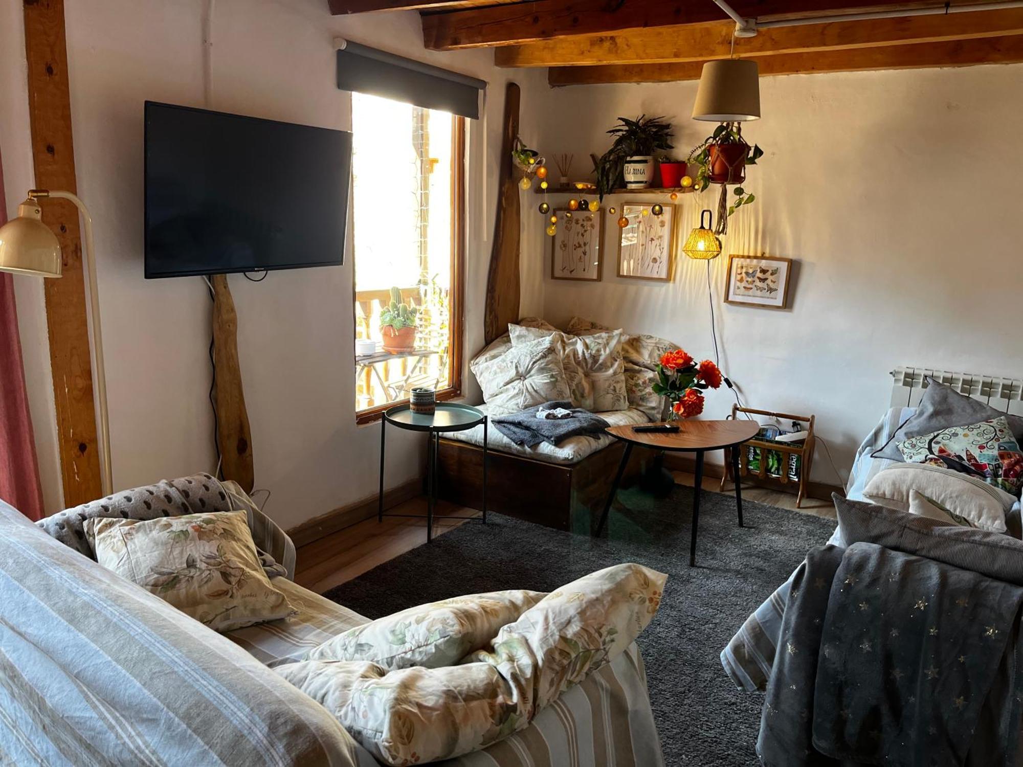 La Milana, Orbaneja Del Castillo Esterno foto